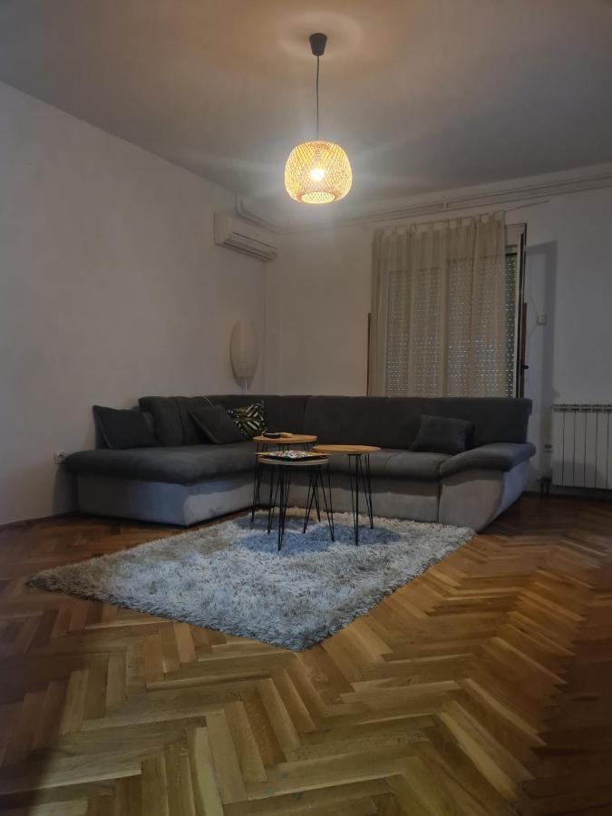 Apartmani Santa Barbara 트레빈예 외부 사진